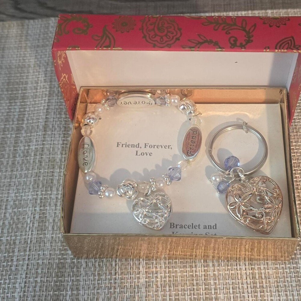 Friend bracelet and keychain set with silver heart charms and blue beads #friend